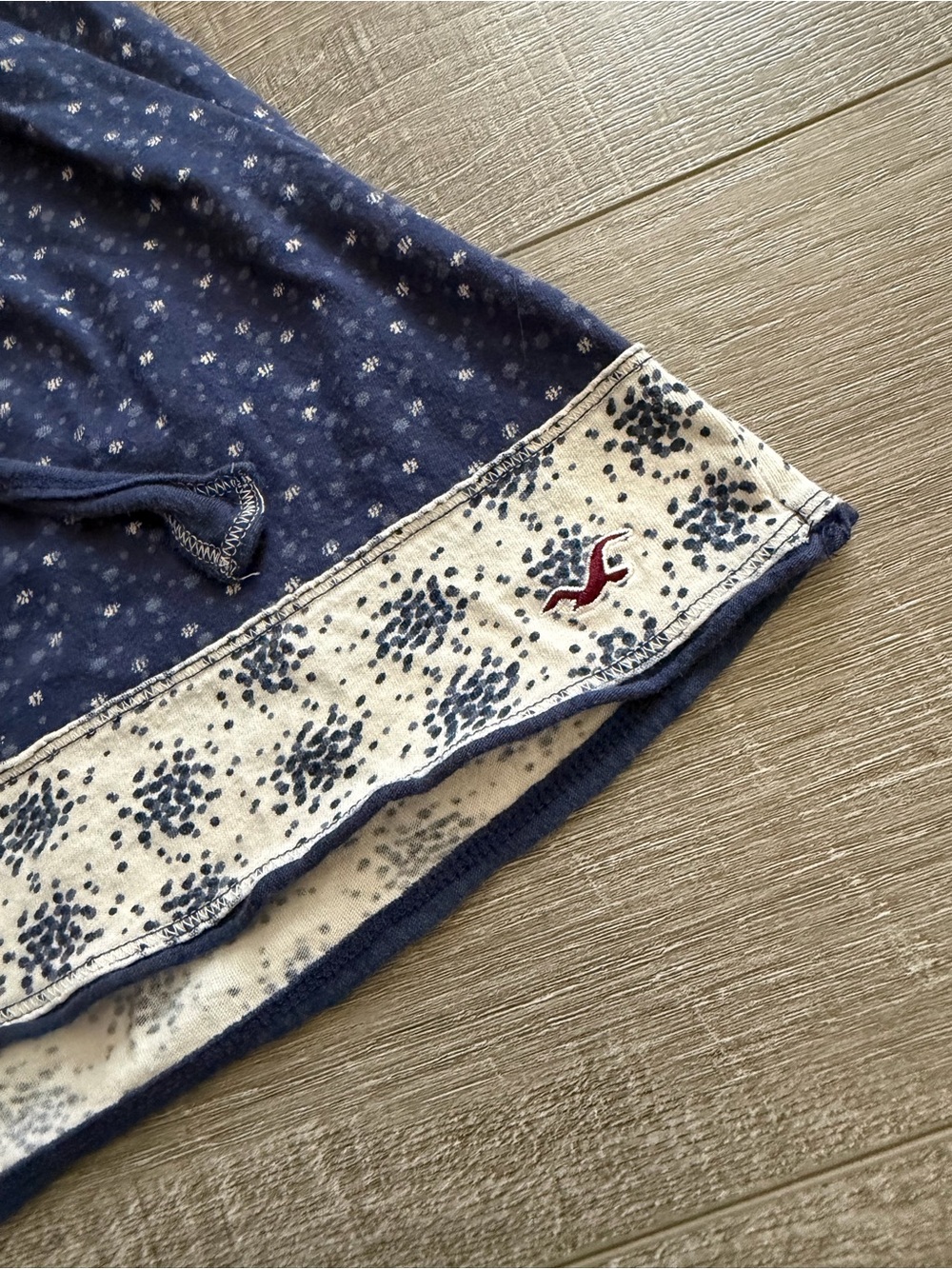 Vintage Hollister Navy Blue Printed Y2K babydoll top - Picture 4 of 7